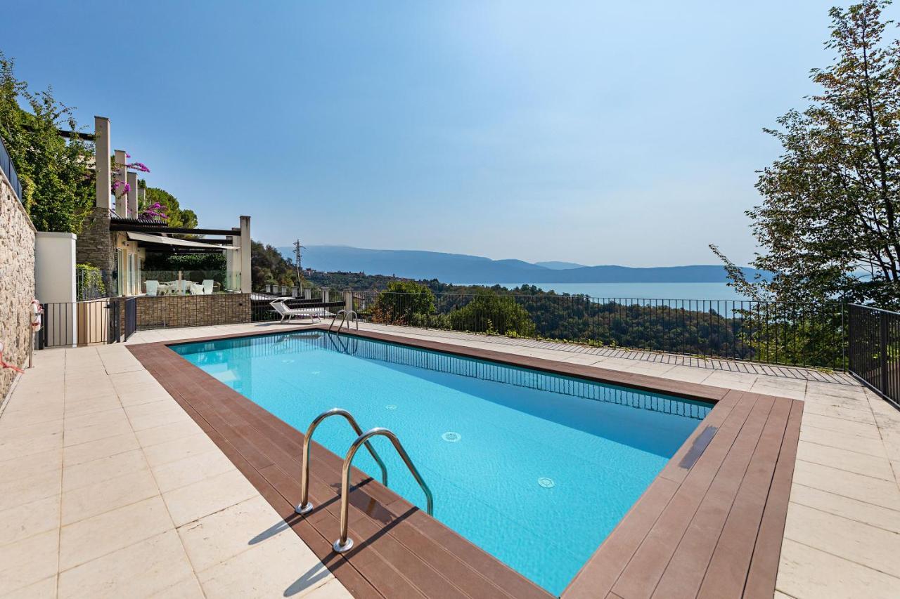 La Bouganville P1-1 Apartment By Wonderful Italy ตอสโกลาโน มาแดร์โน ภายนอก รูปภาพ